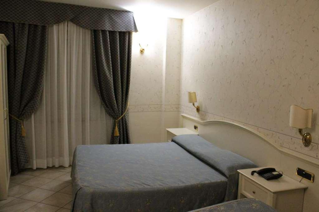 Hotel La Noce Chivasso Værelse billede