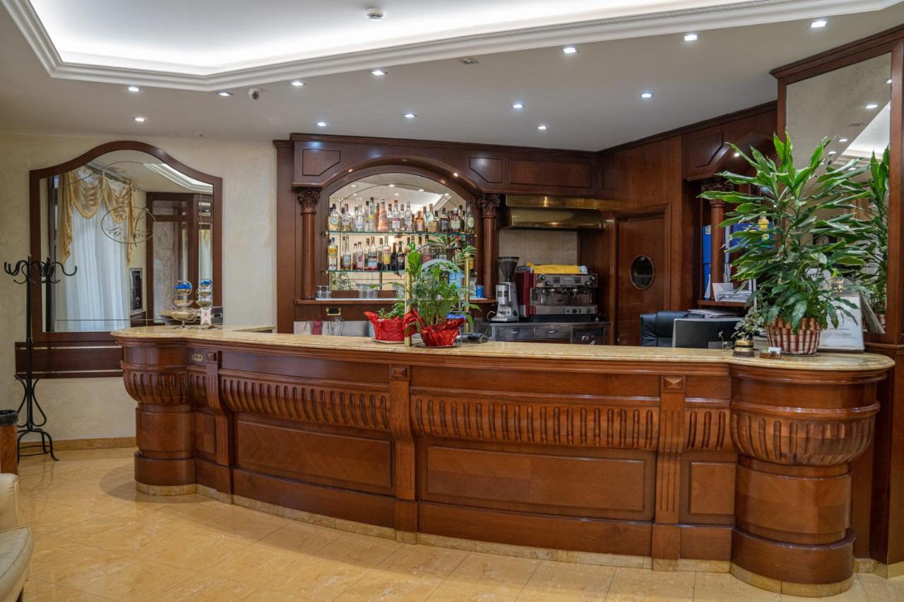 Hotel La Noce Chivasso Eksteriør billede
