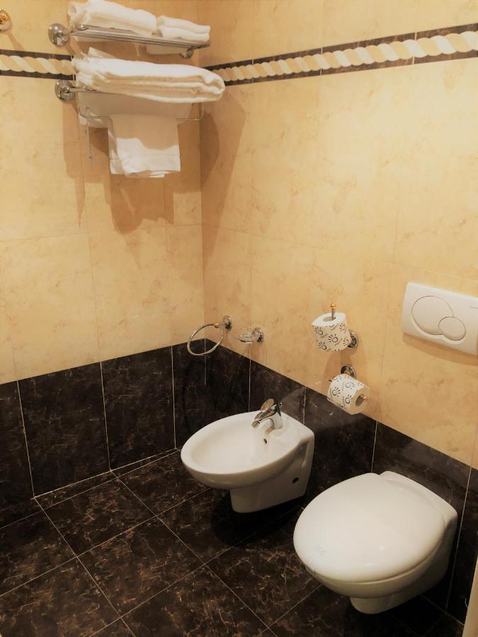 Hotel La Noce Chivasso Eksteriør billede