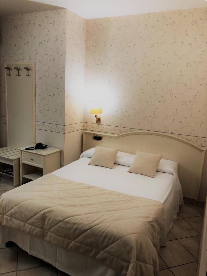 Hotel La Noce Chivasso Eksteriør billede