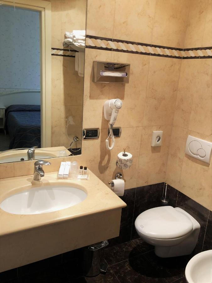 Hotel La Noce Chivasso Eksteriør billede